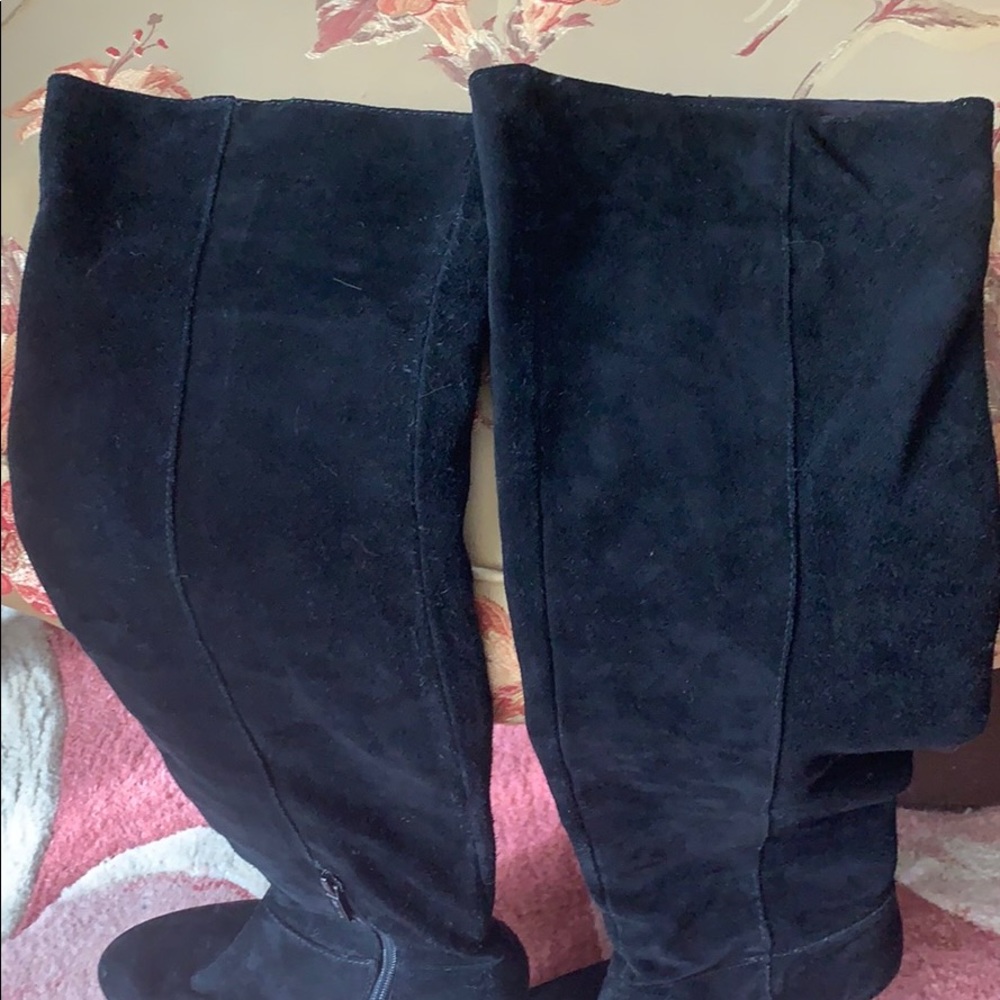 Suede boots - Picture 2 of 5